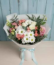 Букет цветов из:  Розы, Лизиантусы и Хризантемы в Укромном