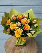Букет цветов из:  Альстромерии и Розы в Укромном