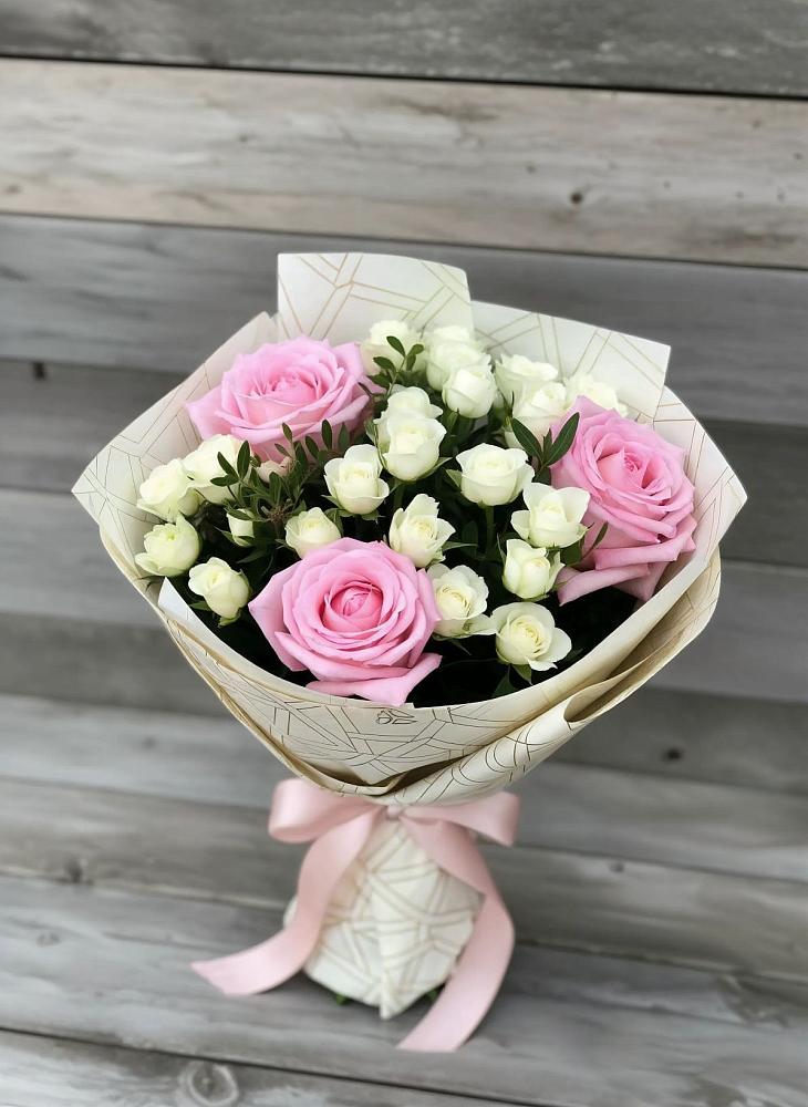 Букет цветов из: Розы в Укромном