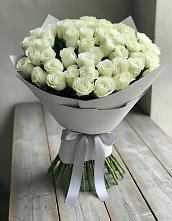 Букет 35 Белых роз #REPLACE_PRED# Укромном