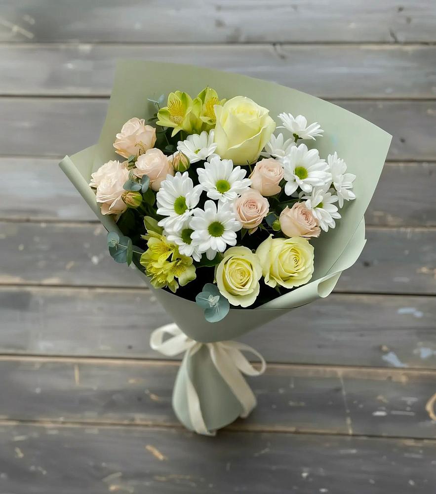 Букет цветов из: Альстромерии, Розы и Хризантемы в Укромном