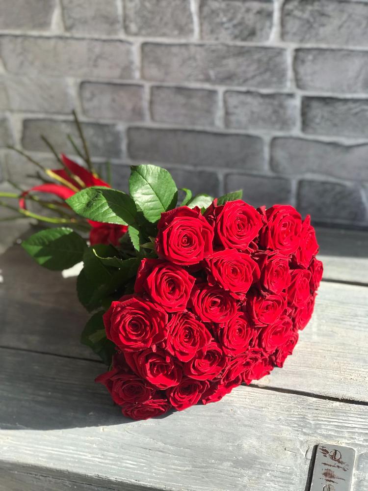 Букет Красные розы Фридом в Укромном