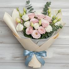 Букет цветов из:  Лизиантусы в Укромном