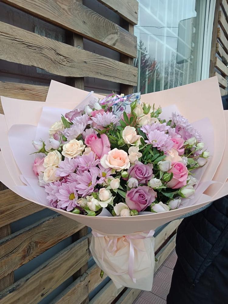 Букет цветов из: Розы и Хризантемы в Укромном