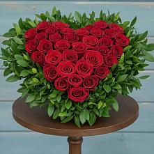 Цветочная композиция из Розы в виде сердца в Укромном