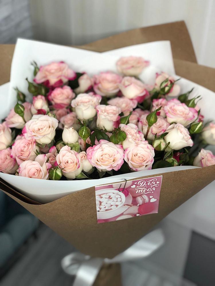 Букет цветов из: Розы в Укромном