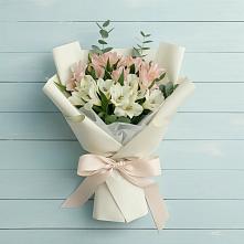 Букет цветов из:  Альстромерии в Укромном