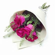 Букет цветов из:  Розы в Укромном
