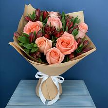 Букет цветов из:  Розы и Альстромерии в Укромном