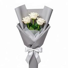 Букет 3 белые розы в Укромном