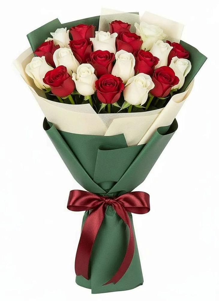 Букет Микс из красных и белых роз в Укромном