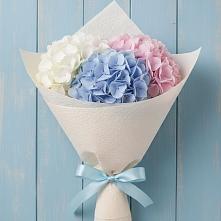 Букет цветов из:  Гортензия в Укромном