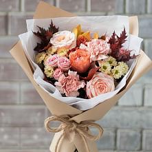 Букет цветов из:  Гвоздики, Хризантемы и Розы в Укромном
