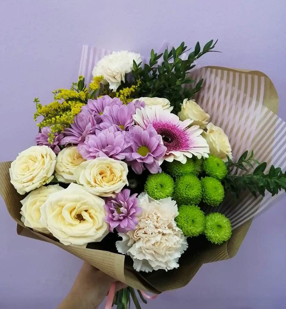 Букет цветов из: Хризантемы, Розы, Гвоздики и Герберы в Укромном