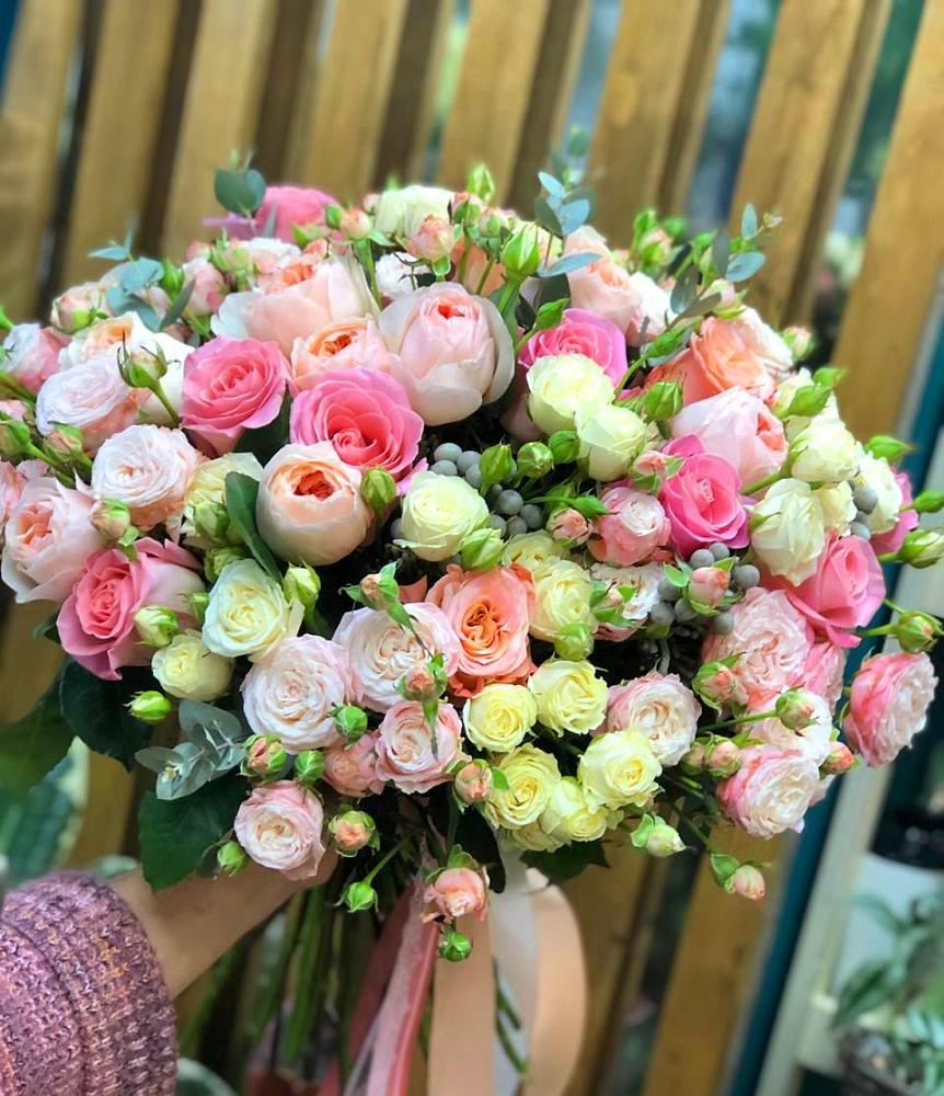 Букет цветов из: Розы в Укромном