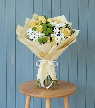 Букет цветов из:  Хризантемы и Розы в Укромном