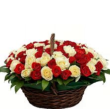 Премиум букет из: Розы #REPLACE_PRED# Укромном