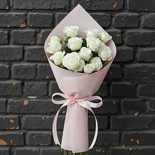 Букет цветов из:  Розы #REPLACE_PRED# Укромном