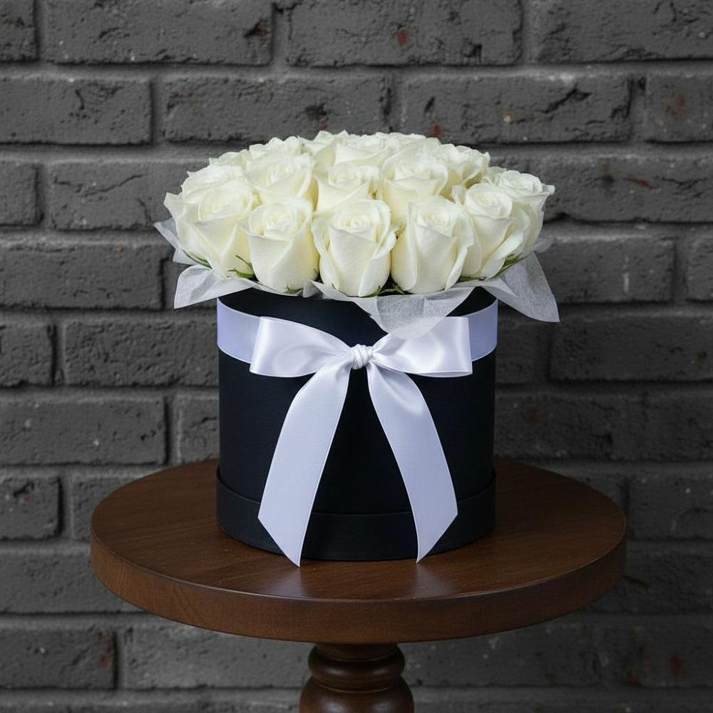 Цветочная композиция из Розы в шляпной коробке в Укромном