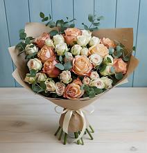 Букет цветов из:  Альстромерии и Розы в Укромном